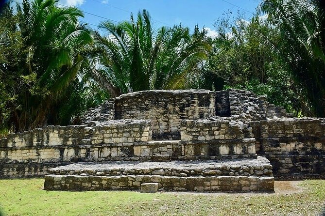 Chacchoben Ruins Tour - Stop 1: Chacchoben Mayan ruin—what the guided walk should give you