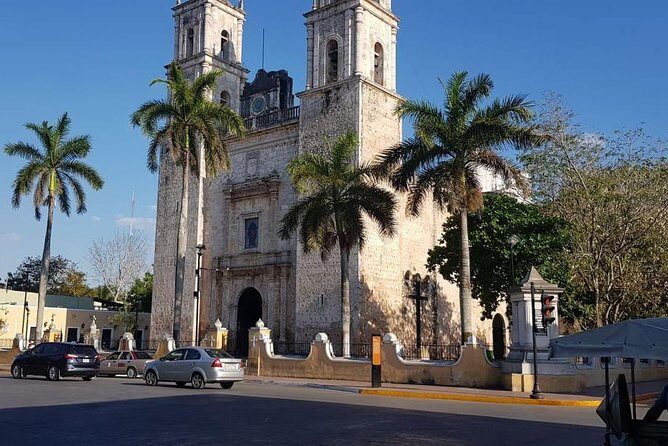 Chichen Itza - Valladolid: a colonial-town break that keeps the day from feeling nonstop