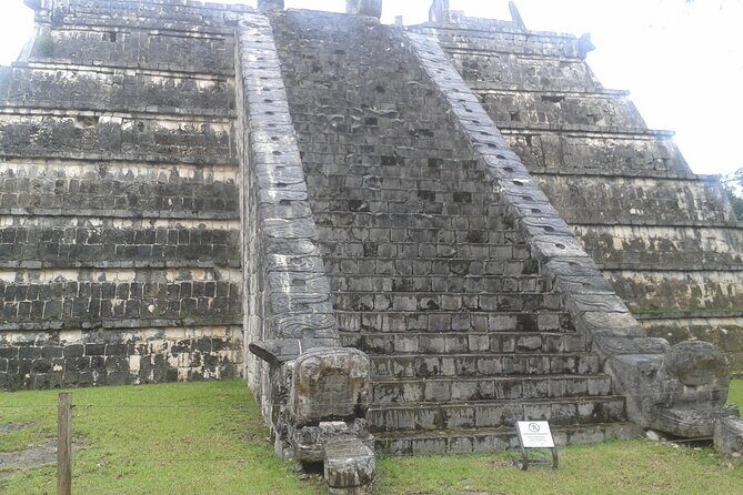 Chichen Itza and Cenote Full Day Tour from Playa del Carmen - Food and drinks: the buffet is part of the extra payment plan