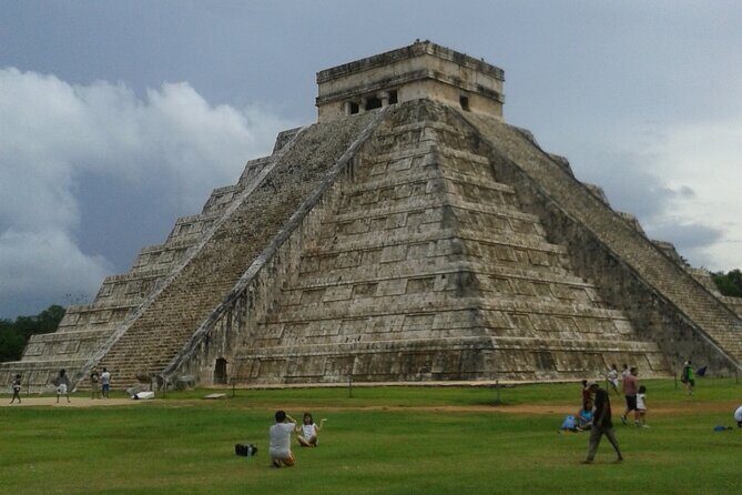 Chichen Itza and Cenote Full Day Tour from Playa del Carmen - Comfort on the road: long bus time is part of the deal