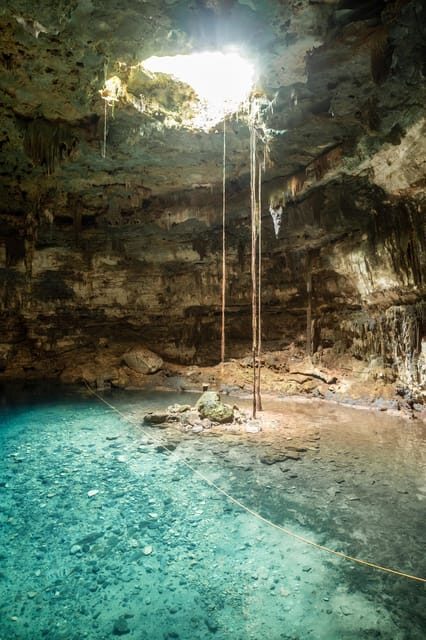Chichen Itza and Two Cenotes Day Tour from Cancun - Guides, Rules, and the Tip Question at Lunch
