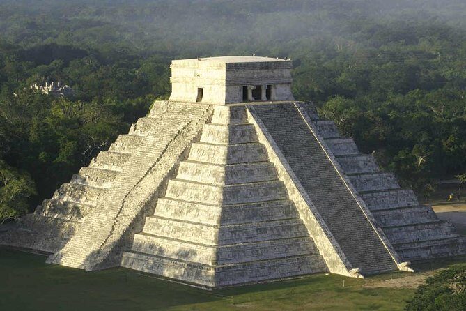 Chichen itza, Cenote Ik kil and Coba Reduced Group - Cenote Ik Kil: included swim logistics and the lunch reality