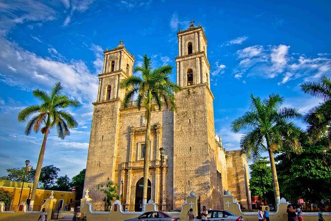 Chichen Itzá, Cenote Ik Kil, Valladolid Premium Reduced Group - What to wear and pack for a smart-casual ruins day + a cenote swim