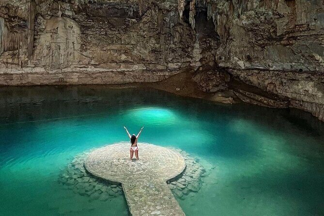 Chichen Itza + Cenote Suytun and Ikkil + Buffet and more! - The buffet and the possible “community stop” detour