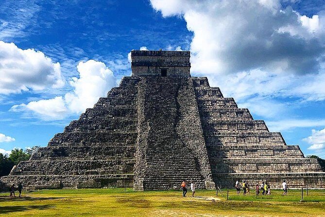 Chichen Itza Classic Tour - Chichén Itzá: Two Hours at the Main Event