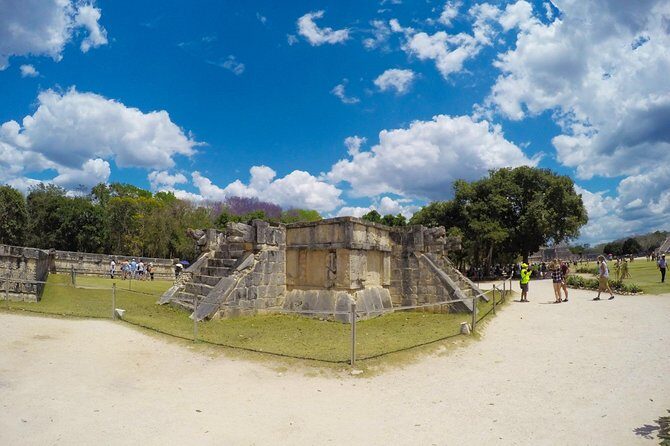 Chichen Itza Day Trip from Riviera Maya - Chichen Itza With a Real Running Commentary