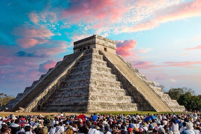 Chichen Itza Deluxe Valladolid and 2 Cenotes - Valladolid in 20 Minutes: Church Stop and Quick Photos