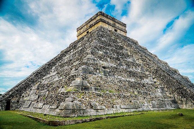Chichen Itza Deluxe Valladolid and 2 Cenotes - Meals, Drinks, and Staying Sane on a Long Day
