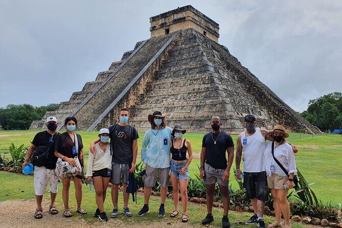 Chichen Itza Early Access & Catamaran to Isla Mujeres - Isla Mujeres and Playa Norte: using your free time well