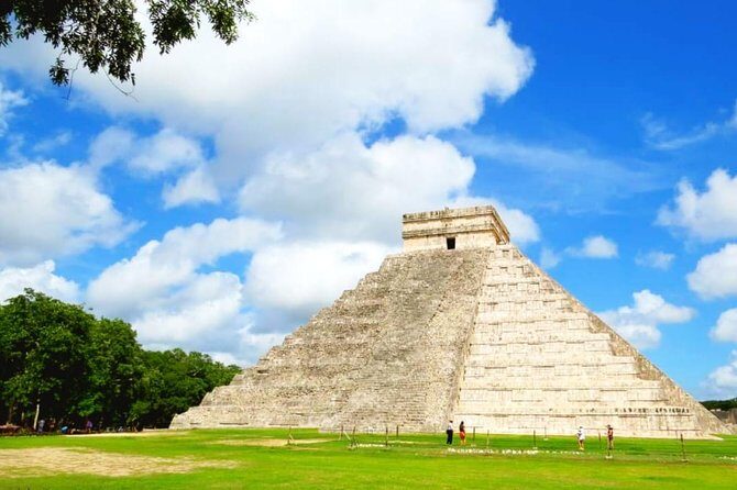 Chichen Itza Early Access Private Tour with Buffet Lunch - The Cenote Stop: A Cool Reset After Ruins and Heat