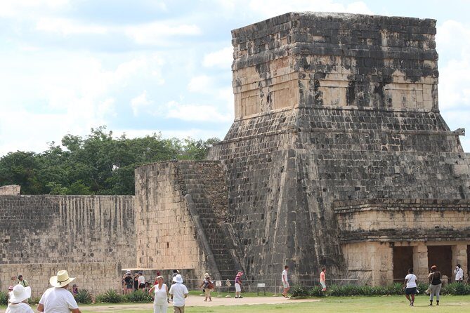 Chichen Itza & EkBalam Ruins with Cenote Swimming from Cancun - Guide experience: what kind of day you get