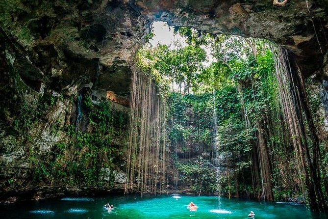 Chichen Itza Elite Private Tour from Merida - Pickup, vehicle comfort, and why the little things matter