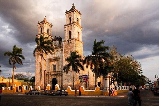 Chichen Itza from Playa del Carmen & Riviera Maya! Culture Day - Valladolid in 25 minutes: enough time to feel the town, not enough to live in it
