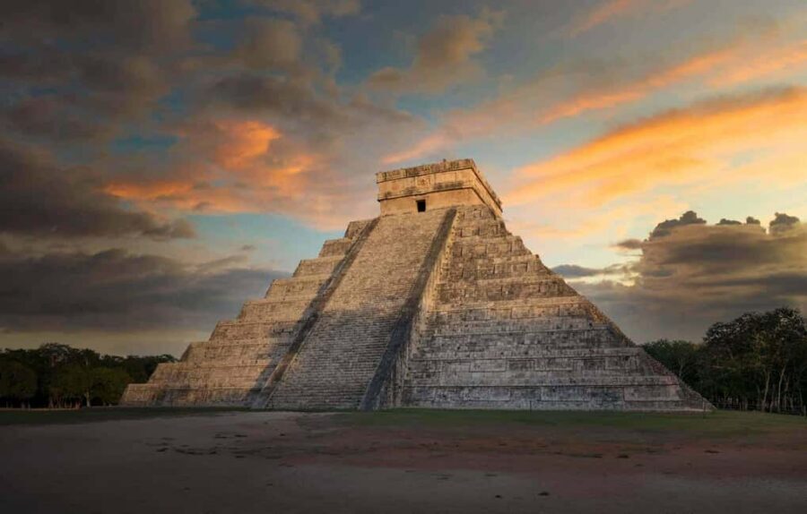 Chichén Itzá - Izamal - Cenote - A 10-hour circuit that makes the Yucatán make sense