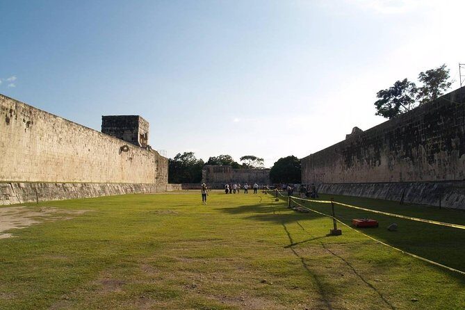 Chichen Itza, lunch and Cenote from Valladolid (Private Tour) - Entering Chichen Itza with a Private Certified Guide
