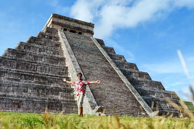 Chichen Itza, Mexican Buffet, Cenote & Valladolid guided Tour - Saamal cenote: swimming and buffet time without the rush