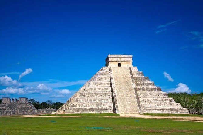 Chichen Itza Premier All-In-One Tour from Cancun and Riviera Maya - Breakfast, unlimited drinks, and how the day is paced