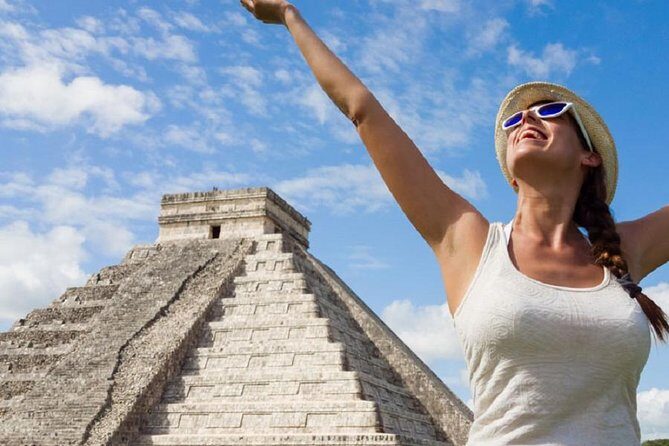 Chichen Itza Premium - Chichen Itza: Ruins That Make Sense When Someone Explains Them