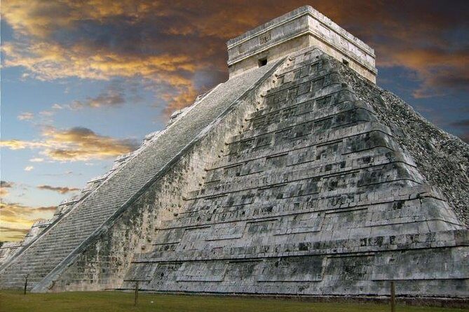 Chichen Itza Private Tour from Cancun - Yucatán lunch with buffet comfort and included drinks