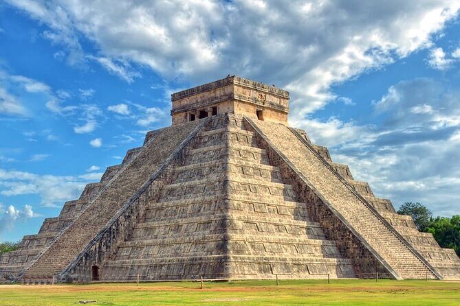 Chichen itza, Saamal cenote and Valladolid in one day - Why This One-Day Chichén Itzá + Cenote + Valladolid Works