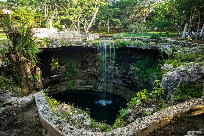 Chichen Itza Tour Options with Cenote Swim from Playa del Carmen - Guides make or break this kind of tour