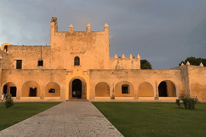 Chichen Itza Tour: Pyramids, Cenote Ik Kil & Valladolid - Choosing small-group vs private: who should pick what