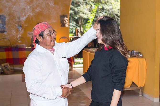 Chichén Itzá Tour with Cenote Xunáan, Valladolid & Lunch - Valladolid: short town time that still gives you a real break
