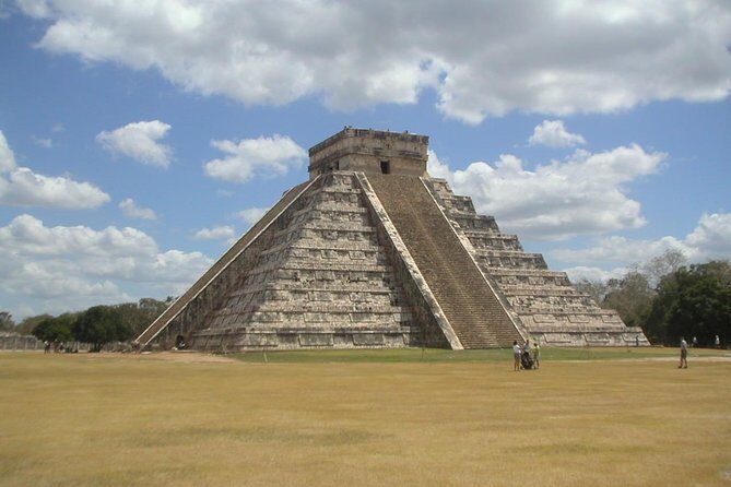 CHICHEN ITZA, VALLADOLID and CENOTE from Riviera Maya, Cancun, Tulum (Private) - Cenote Ik kil for About an Hour: Cool Down Time You Actually Feel
