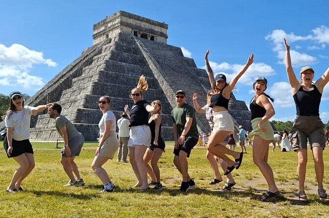Chichen Itza : Walking Tour with Expert Guide and Skip-the-Line Access! - What the guide brings to the experience (and how to use it)