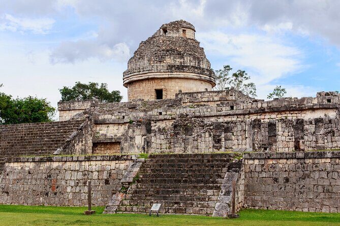 Chichen Magic Towns and cenote with Zipline - Chichikan cenote (or Nool-ha from Jan 20): lockers, life jackets, and zipline-style fun