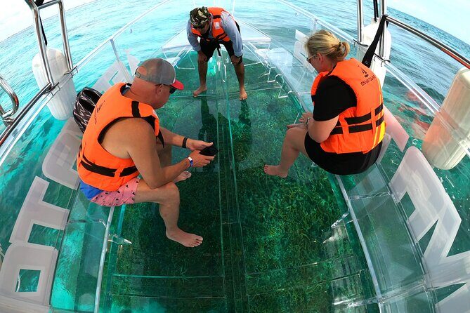 Clearboat: Glass-bottom boat ride to the Caribean Sea - Weather and cancellations: why timing matters on the sea