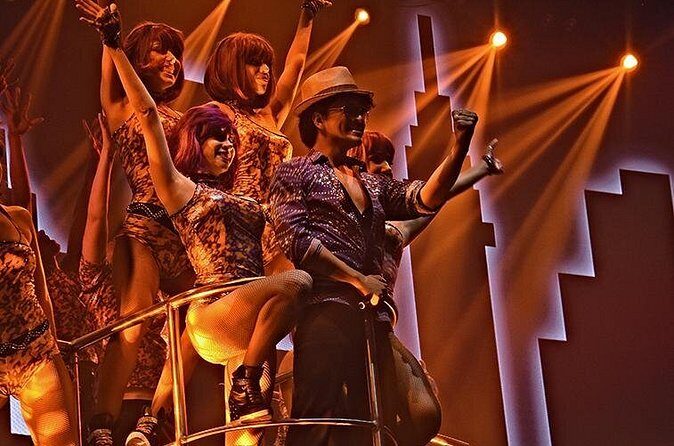 Coco Bongo Cancun New Year's Eve 2027 - Drinks included: unlimited alcohol, bottled water, and how to get value