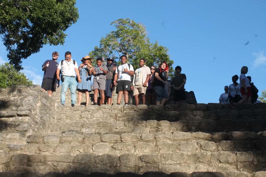 Costa Maya: Chacchoben Ruin, 7 Colors Lagoon Shore Excursion - Bacalar’s Seven Colors Lagoon: two hours on the water