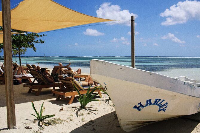 Costa Maya Ultimate Beach Escape - Drinks and lunch inclusions: what changes with Silver vs Gold vs Platinum