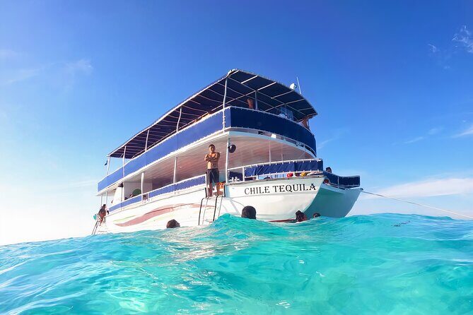 Cozumel Catamaran Tour: Snorkel at Top Reefs & Open Bar - El Cielo Sandbar Float: Starfish Photos and Shallow-Water Calm