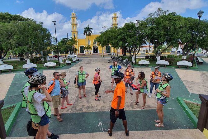 Cozumel: City Tour by E-bike - Stop 2: Mercado Municipal for lunch-style browsing and real tastes