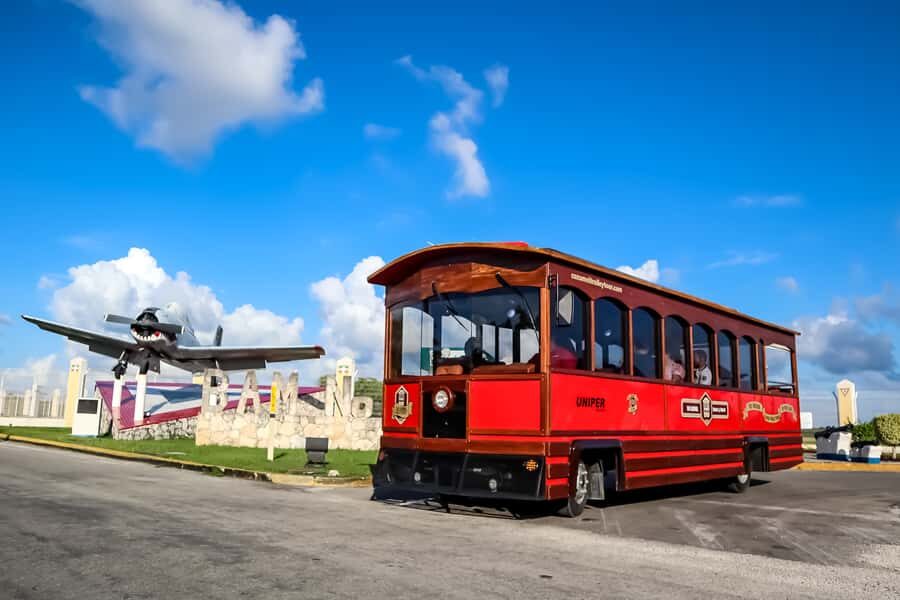 Cozumel: City Trolley Tour - How the Trolley Tour Makes Cozumel Feel Small