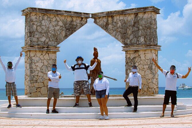 Cozumel Cultural Jeep Tour with Mayan Village and Mexican Lunch - La Choza lunch: authentic Mexican food with drinks included