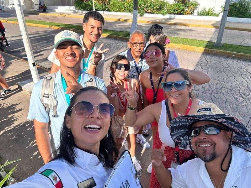 Cozumel: Island Highlights by Private Van & Local Guide (4h) - Why a Private Van Works So Well for Cozumel Cruise Days