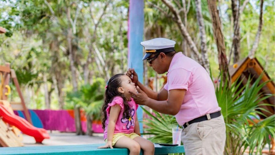 Cozumel, Kuzá Beach & Adventure Park Day Pass - Food and drinks: what’s included, what you pay for, and optional upgrades