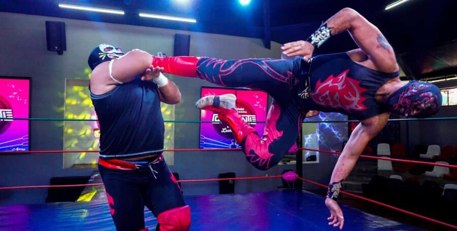 Cozumel: Mexican Wrestling Show with Tacos & Margaritas! - Key things that make this Cozumel lucha night worth your time