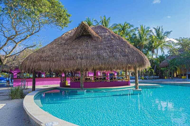 Cozumel Private Beach Pass: All Inclusive Beach Day - Kayak Ride: Short, Scenic, and Built for Most Skill Levels