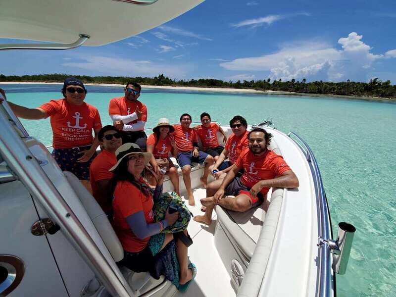 Cozumel: Private Charter Boat and Snorkel Day Trip - Crew and Guides: What Makes the Day Go Smoothly