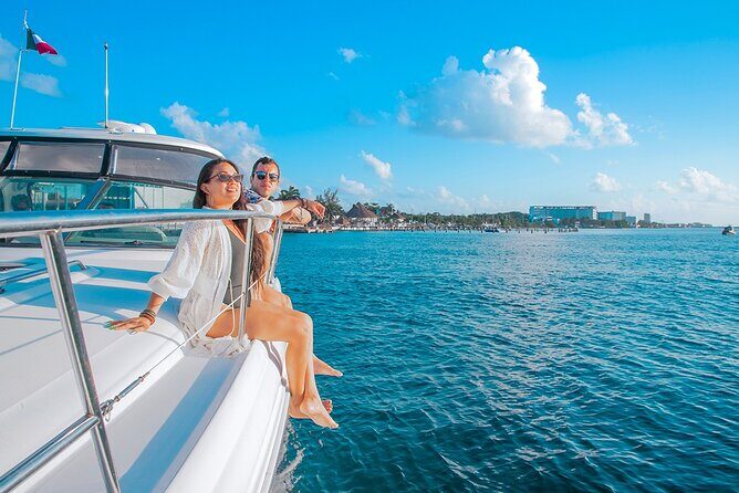 Cozumel Private Yacht and Snorkel with Lunch and Open Bar Onboard - Lunch and open bar onboard: included, but set expectations