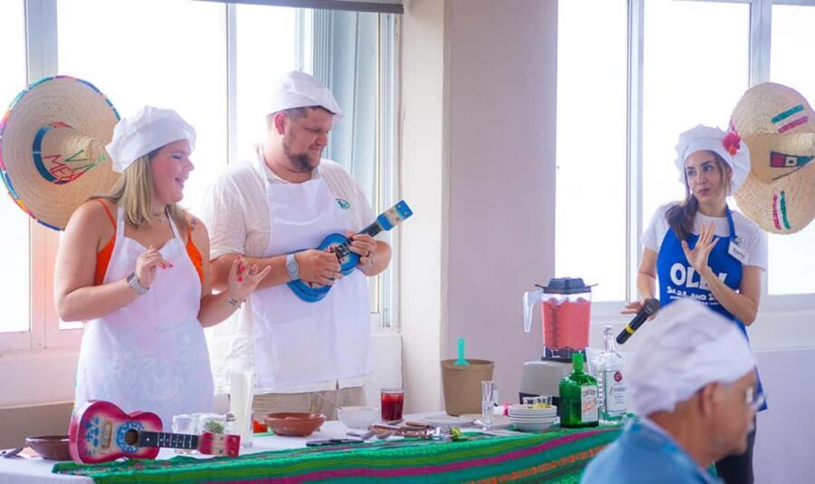 Cozumel: The Original Salsa & Salsa™ - Salsa & Salsa in Cozumel: the point of the experience