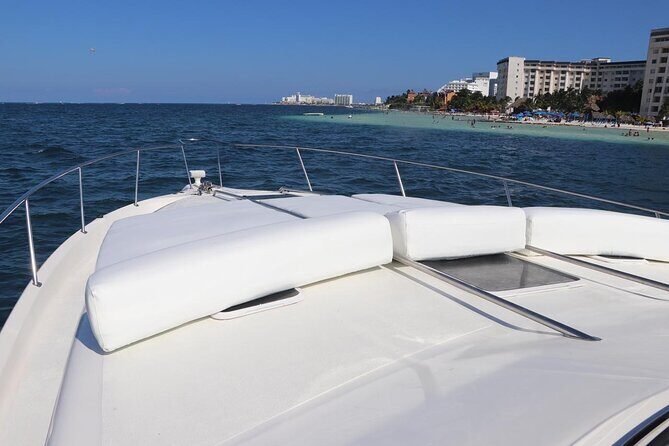 Cruise in Elegance: Luxury Yacht Rental in Cancun - Should you book this luxury yacht rental?