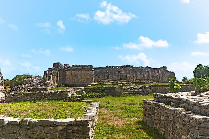Day Trip to Tulum, Coba Ruins, and Cenote Cave in Riviera Maya - Guides, pace, and the small-group feel