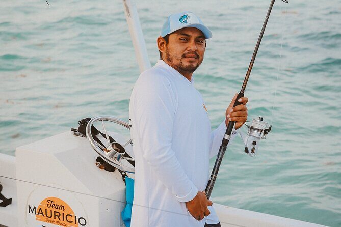 Deep Sea Fishing Experience in Puerto Morelos - Trolling in the Caribbean: fast bites and active fish targets