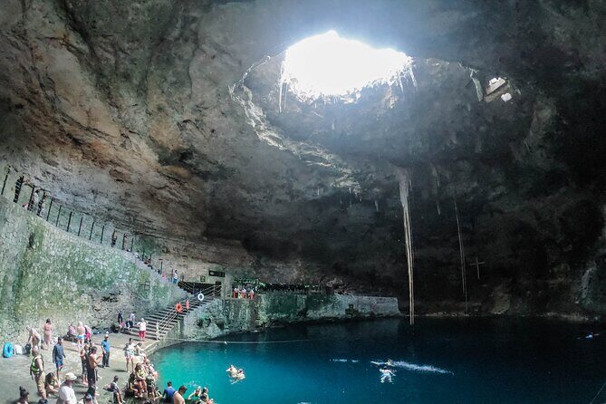 Deluxe adventure! 2 Sacred Cenotes, Chichen Itza and Valladolid from Tulum City - Cenote Ik kil: classic cool-off plus regional buffet