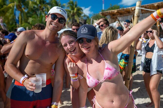 Deluxe Catamaran tour to Isla Mujeres with Open Bar and Lunch - The extra fee is the real price check
